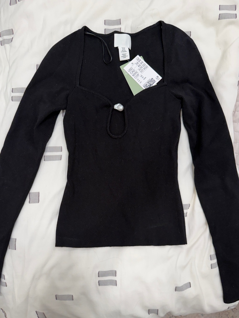 H&M Black Long-Sleeve Knit Top with Pearl Accent